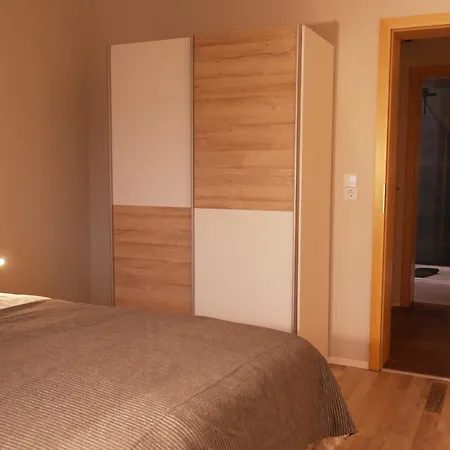 Ferienwohnung * Gorxheimertal