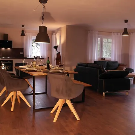 Apartment Ferienwohnung *
